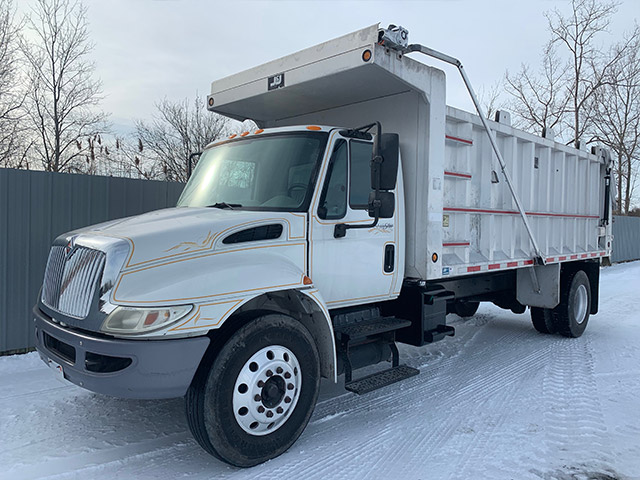 Custom Built Silage Truck Gallery Image